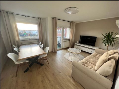 Furnished apartment for rent in Dortmund Barop. Welcome to your new accommodation, ideally located between the BVB Stadium and the university! This charming property is just 3.4 km from the Rombergpark Botanical Garden and Signal Iduna Park, providin...