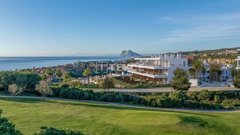 Wunderschöne Wohnungen mit Meer- und Golfblick in der Nähe des Golfplatzes in La Alcaidesa Cádiz Die neue Anlage befindet sich in La Alcaidesa, einem Wohn- und Feriengebiet in der Gemeinde La Línea de la Concepción in der Provinz Cádiz, Südspanien. L...