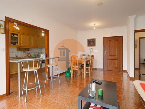 2 slaapkamer appartement in het centrum van Vila Real de Santo António op de 1e verdieping met ondergrondse parkeerplaats. Deze woning is te huur onder deze voorwaarden: Jaarlijkse huurwaarde van R$1000, water-, elektriciteits- en internetkosten zijn...