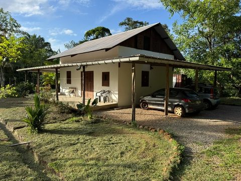 Magnifique maison a vendre à 3 km du bourg de Roura