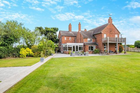 OPEN HOUSE - SATURDAY 14TH JUNE, 11AM - 2PM. VIEWING BY APPOINTMENT ONLY WITH KARL RUSK. Dairy House is a lovely detached property sitting in just under 3 acres of land including paddocks, stables and private gardens in the hamlet of Horsley and clos...