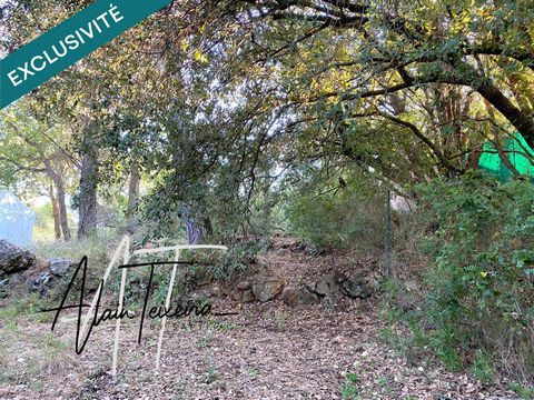 Terrain 1882 m², emprise 10%