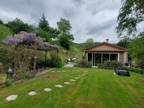 MAISON 156m² et terrain constructible et divisible de 6215m² à 69170 DIEME