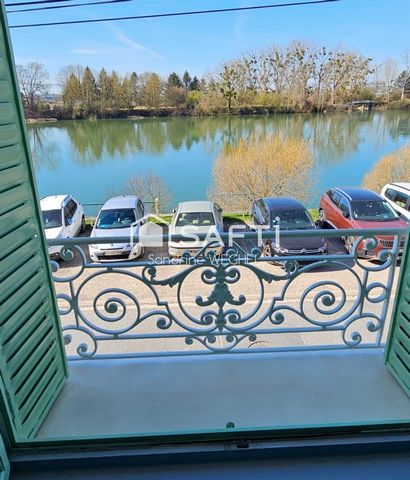 Charmante maison en quai de Seine