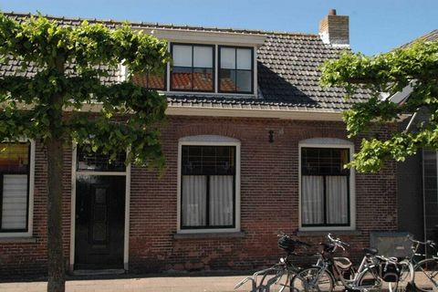 4 person holiday apartment with private entrance, 2 terraces and private parking space.