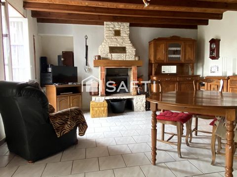 maison ancienne avec poutre apparente dans les pièces de vie