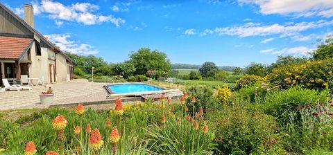 Propriété de charme aux portes d'Arbois avec parc paysager, dépendance et piscine