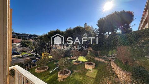 13260 - CASSIS - Appartement T4/5 82.51 m2, à deux pas du port, des commerces, des plages et au stationnement facile