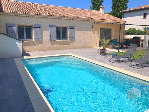 Montélimar sud, Maison de plain-pied avec piscine dans un ca