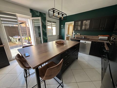 PAVILLON T7 récent avec 6 chambres et jardin clos