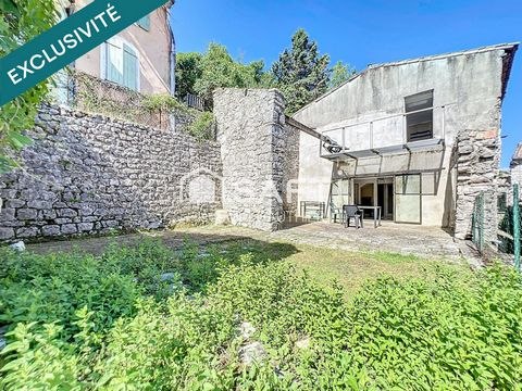Maison de village rénovée T3/T4 90m² et jardin 80m²