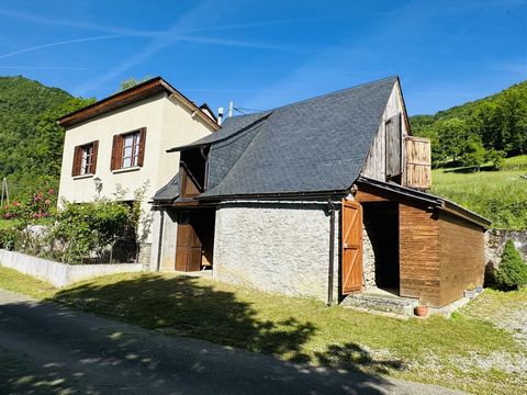 Maison individuelle avec dépendance à Autrech 09800.