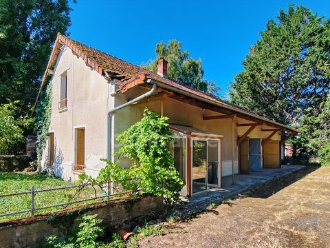 Maison à vendre 4 pièces à SAINT GERMAIN DU PLAIN (71) terrain de 427 m²