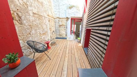 TRIPLEX DE CARACTERE AVEC PATIO : IDEAL POUR UN PROJET DE CHAMBRES D'HÔTES !