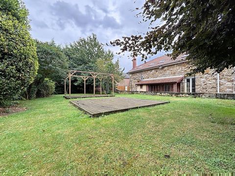 Maison meulière 4ch, 2200m², garages, cave