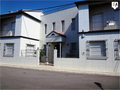 This stunning property is located in the pretty village of La Roda de Andalucia, close to all the local amenities and with great access to the A92, for Malaga and Sevilla. The property has been finished to a very high standard throughout and opens to...