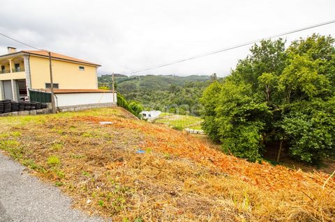 Property ID: ZMPT540094 Rustic land in urbanizable area with 1586m2 in Tabuaças, Vieira do Minho. Well located, 200m from the roundabout of Cerdeirinhas in the national 304 and about 4 km from the center of vieira do Minho village Area - 1586m2 Place...