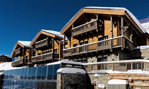 Валь Торанс один из самых известных горнолыжных курортов в Альпах в течение многих лет. Это большое шале с фантастическим видом на курорт и пик, располагается в центре Валь Торанса, в 10 метрах от склона. Шале имеет 5 этажей и состоит из: просторной ...