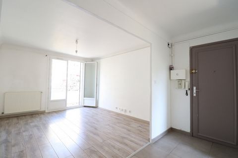 Dpt Isère (38), à vendre GRENOBLE quarteir Les Eaux-Claires, appartement T3 avec balcon