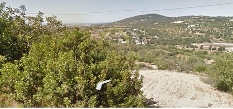 Rustic land in a fantastic area in Bemposta, Estoi in the Algarve. It is a rustic property with a total land area of 3,760m2 composed of cultivated land, almond trees, olive trees, fig trees and carob trees. It has good access on tar road and a secon...