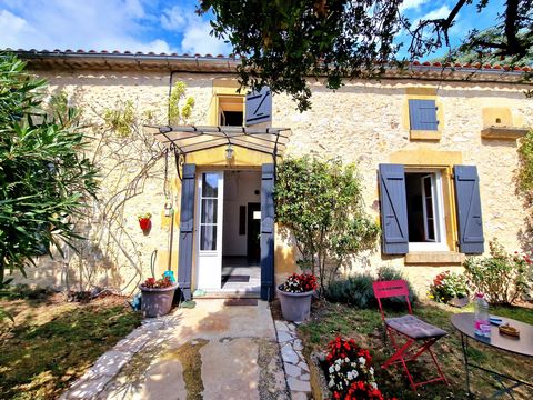 Situated in a pretty village near to the popular bastide of Monpazier. This cute stone cottage offers tall and spacious rooms within the ground floor and lots of natural light. A generous hallway leads to the open plan living, kitchen (with fitted ap...