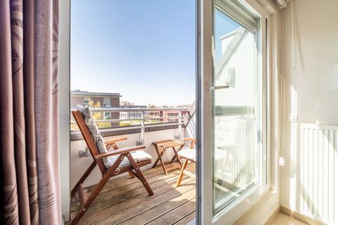 Sunny duplex apartment, 700m from the sea, quietly located in the center of Koksijde, near shops, restaurants and cinema. The flat is very well equipped with digital TV, wifi, washing machine, dryer, dishwasher, etc. The location of the house is idea...