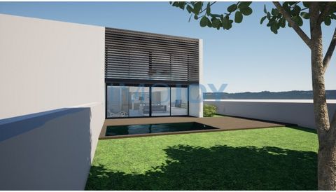 The land has an approved project for a three-storey villa consisting of: Floor 0 Entrance hall, living room, kitchen, guest bathroom Floor 1 Suite, two bedrooms and bathroom common to the bedrooms Basement Floor Garage, storage and technical area Ext...