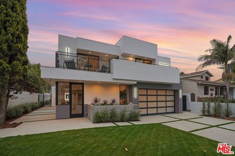 New Construction! Stylish and Luxurious 4-Bedroom Home. This brand-new, stunning two-story home features four spacious bedrooms and five modern bathrooms, offering an exceptional living experience. The house is designed with high ceilings and top-not...