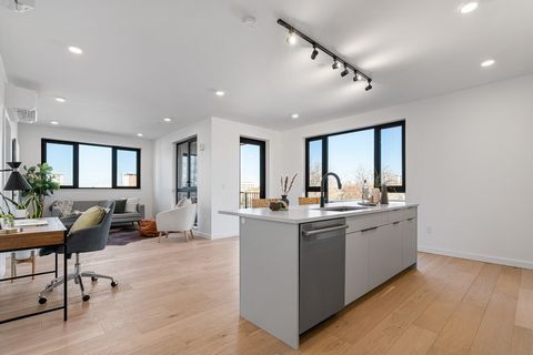 Ask about how to get a rate in the 5%'S! One-time FREE Refi in the first year and 1 point Buy-Down CALL TODAY FOR MORE DETAILS! Located in Denver’s vibrant City Park West neighborhood, The Arbory is one of the only brand-new condo buildings currently...