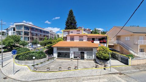 Villa with magnificent garden, swimming pool, barbecue, rustic wine cellar, laundry, and with a very central location in Vila do Sátão, located on the main avenue. This property with a high standard of quality, in addition to housing, has the potenti...