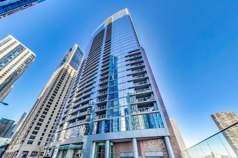 Don't miss this newly upgraded 3 bed, 2.5 bath south facing unit. This sun-drenched high floor unit features luxurious finishes throughout, BRAND new wide plank hardwood floors in all the rooms, FRESH paint, split floor plan, separate wide-open livin...