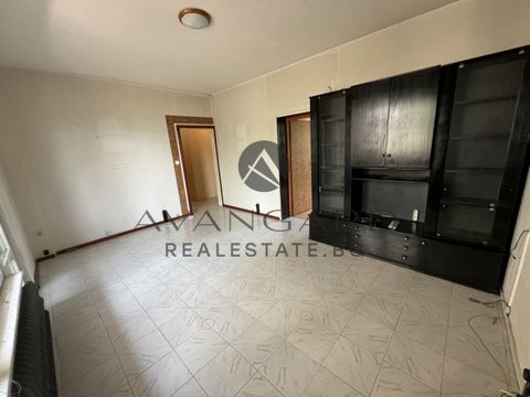 of.20983 EXCLUSIVE!! WITH KEY !! REAL SQUARE FOOTAGE !! MIDDLE FLOOR !! TOP LOCATION !! We offer you to buy a spacious two-bedroom apartment, consisting of a LARGE LIVING ROOM, KITCHEN, TWO BEDROOMS, BATHROOM WITH LAUNDRY ROOM, TOILET, CORRIDOR, ADJO...