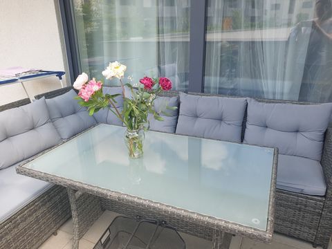 Wir vermieten unsere Wohnung mit 4 Schlafzimmern, 2 Bädern, Terrasse, Büro, Wohnzimmer mit Küche für den Sommer. Die Lage ist großartig und erfüllt alle Ihre Bedürfnisse