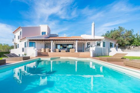 This sea view 7 bedroom villa for sale in Boliqueime is situated within 10km from two renowned Algarve beaches: Praia da Falésia, and Praia Olhos de Água, plus its just three minutes to the towns centre. Sold furnished, the villa, just three minutes ...