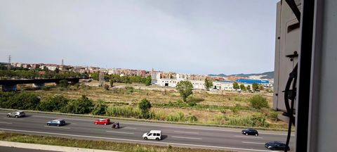 OPORTUNIDAD INVERSIONISTA PISO EN RIPOLLET DEL VALLES ¿Quieres comprar un piso en venta de dormitorios en Ripollet? Excelente oportunidad de adquirir en propiedad este piso residencial con una superficie de 60m² bien distribuidos en 3 dormitorios y c...