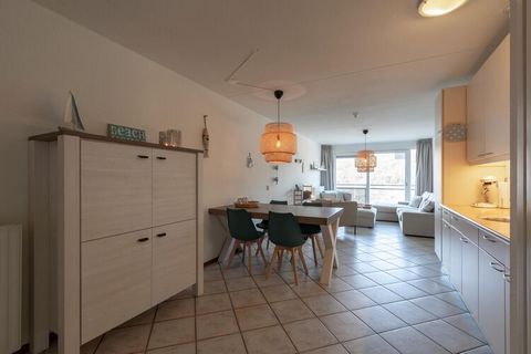 Experimente la vida costera en su máxima expresión en Wijde Blick 212, un apartamento de vacaciones bellamente amueblado ubicado justo enfrente de la entrada a la playa de Callantsoog. Con impresionantes vistas a las dunas y la playa, ¡verá que es ca...