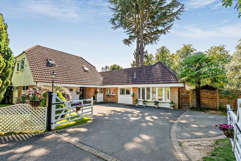 OVERVIEW ** GUIDE PRICE of £1,250,000 to £1,500,000 ** This exceptional and versatile property, situated on the highly sought-after Beacon Hill in Wickham Bishops, offers a unique opportunity for multi-generational living or use as a substantial fami...