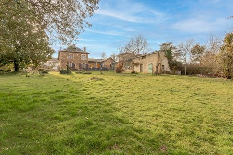 Maison de Maître, 6 chambres, 6800 m2 de terrain, limite Tarn et Aveyron