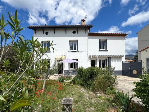 Maison T5, deux accès, jardin, vue Canigou, garage