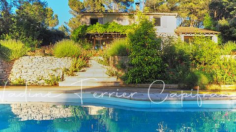 ? Villa rénovée à vendre dans le Luberon avec piscine et 6000m2 de terrain