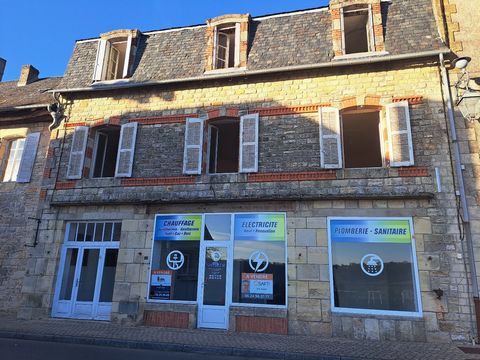 Maison de bourg avec local commercial