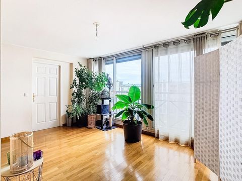 Spacieux T4 de 162 m² en plein centre-ville dAnnemasse