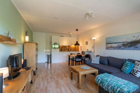 Nice holiday apartment by the sea for 2 people, with a beautiful view of the dunes! What a wonderful apartment for a few days of beach holiday for two. You will stay right at the foot of the Dunes and be on the beach within a few minutes' walk. Even ...