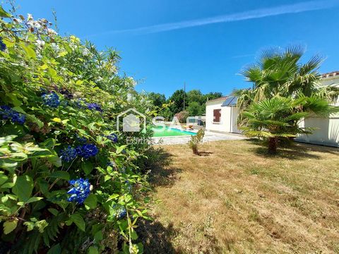MAISON DE CAMPAGNE AVEC PISCINE