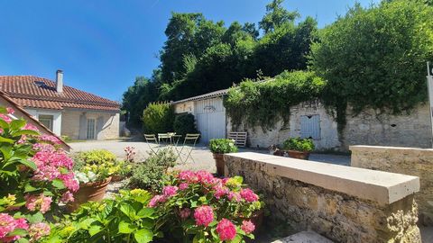 Belle maison familiale et ses deux gîtes, nichés au sommet d'une colline, quiétude et vue imprenable - MONTCUQ