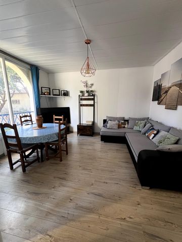 Maison avec 3 appartements indépendants en bord de plage