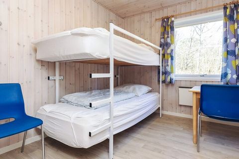 Willkommen in Læsø Ly, idyllischer Lage auf der Insel Læsø, wo sich Natur, Ruhe und Gemeinschaft zu einem friedlichen und angenehmen Urlaubserlebnis verbinden. Wir bieten Zimmer mit Zugang zu modernen Gemeinschaftseinrichtungen, die einen komfortable...
