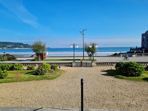???? À deux pas de locéan Grand studio à réinventer Hendaye
