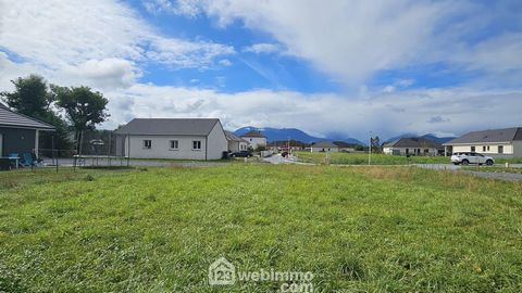 Terrain constructible - 710m² - Bénéjacq
