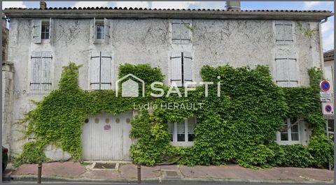 Maison de ville spacieuse idéalement située dans le centre historique de COGNAC